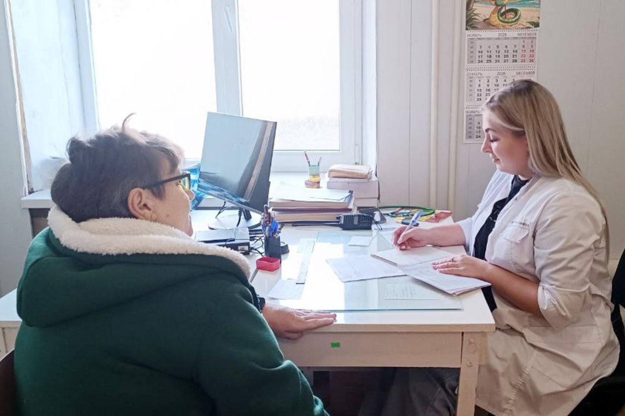 Жители пгт Шахтёрский поблагодарили красноярских врачей за приём Жители пгт Шахтёрский поблагодарили красноярских врачей за приём