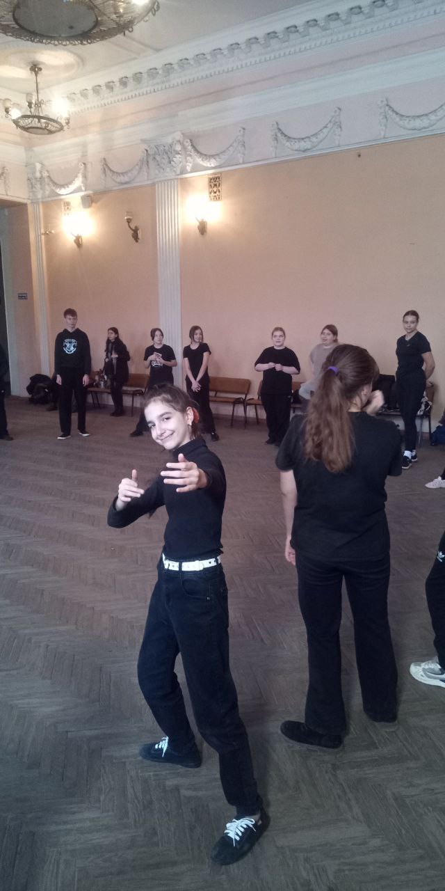 Театральный коллектив ДШИ №5 снова стал участником всероссийского проекта «Объединяя театром» Театральный коллектив ДШИ №5 снова стал участником всероссийского проекта «Объединяя театром»