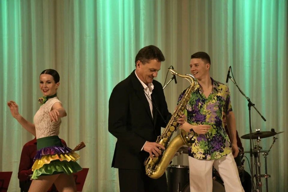 ���������� ������ ������� ��������� ������� ����, ��������� �� ������ �����, ������� �������� ������������ ������