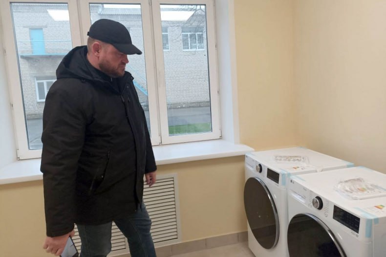 Замминистра строительства и ЖКХ Красноярского края посетил Бирюковскую СШ, на базе которой планируется создание УВК Замминистра строительства и ЖКХ Красноярского края посетил Бирюковскую СШ, на базе которой планируется создание УВК