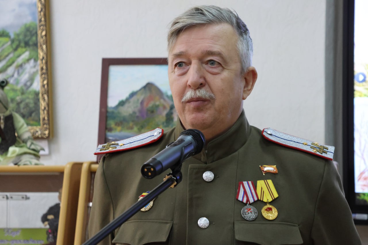 «Луганская фуга»: в Центре народного творчества открылась персональная выставка «Луганская фуга»: в Центре народного творчества открылась персональная выставка