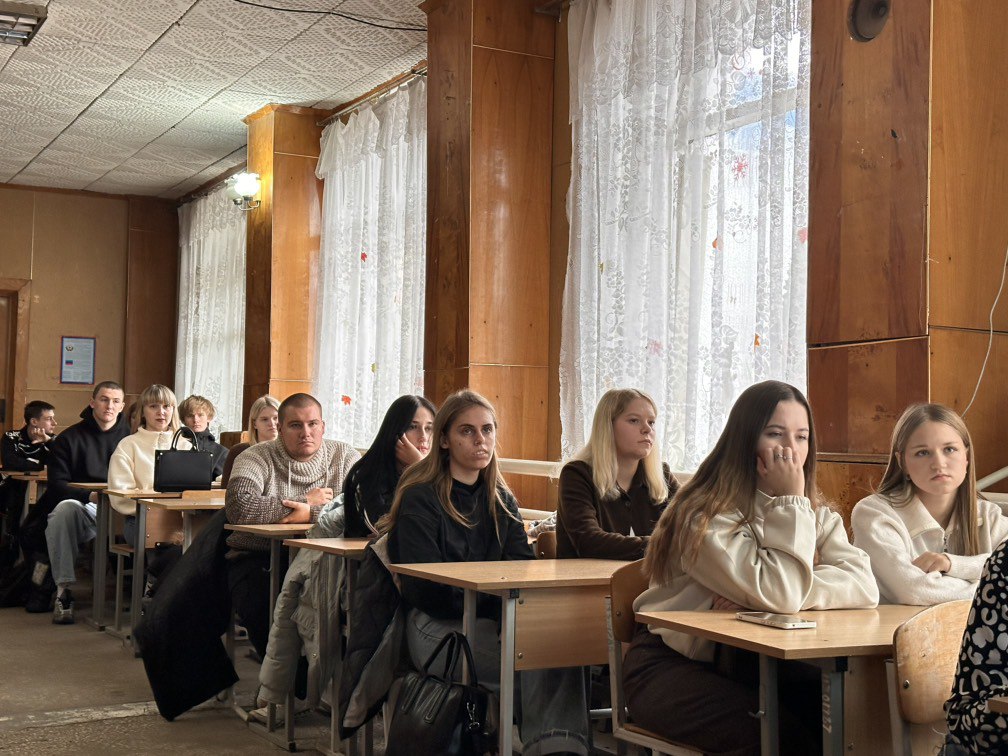 8 декабря на базе Краснодонского факультета инженерии и менеджмента филиала Луганского государственного университета им. Владимира Даля состоялось важное мероприятие — открытый диалог в рамках Всероссийской программы... 8 декабря на базе Краснодонского факультета инженерии и менеджмента филиала Луганского государственного университета им. Владимира Даля состоялось важное мероприятие — открытый диалог в рамках Всероссийской программы...