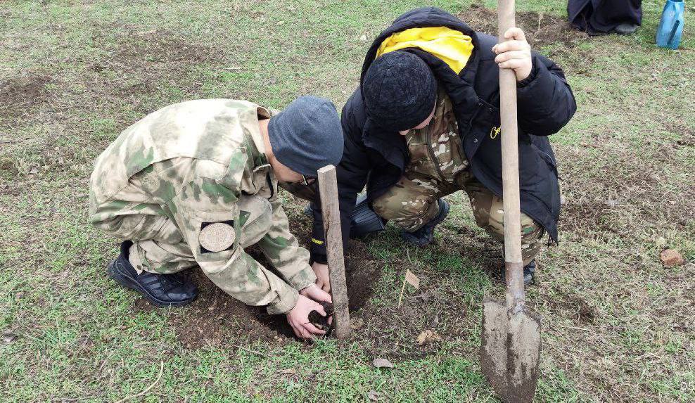 Светлана Гизай: К 59-летию основания Славяносербского района оказала содействие в передаче от Республиканского центра туризма, экологии и краеведения «Возрождение» саженцев маклюры, бундука и ольхи в село Желтое Светлана Гизай: К 59-летию основания Славяносербского района оказала содействие в передаче от Республиканского центра туризма, экологии и краеведения «Возрождение» саженцев маклюры, бундука и ольхи в село Желтое