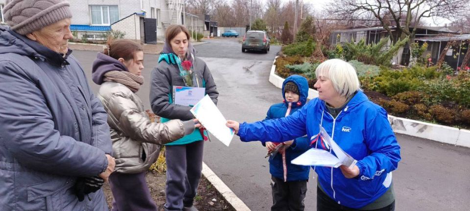 Светлана Гизай: #ДОБРОРАДУЕТ. По всей стране отметили день Добровольца(Волонтера).Ценность волонтерства неоспорима: это добровольное служение обществу, готовность отдать свое время и силы ради доброго дела Светлана Гизай: #ДОБРОРАДУЕТ. По всей стране отметили день Добровольца(Волонтера).Ценность волонтерства неоспорима: это добровольное служение обществу, готовность отдать свое время и силы ради доброго дела