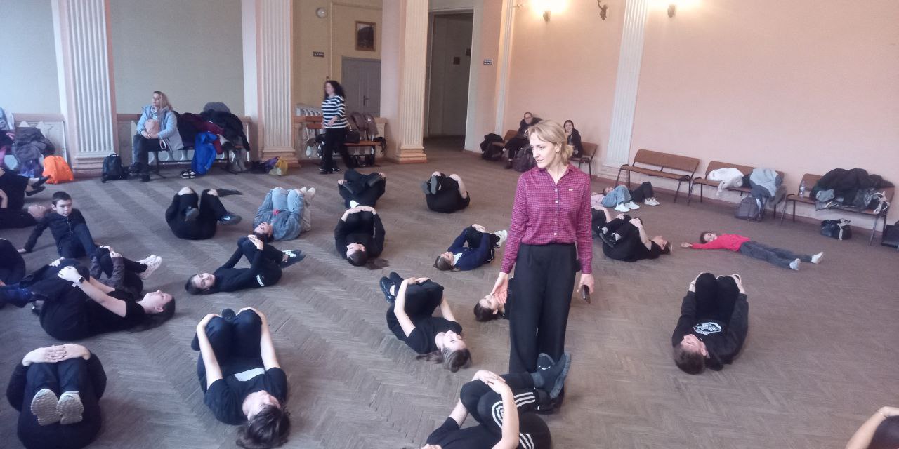 Театральный коллектив ДШИ №5 снова стал участником всероссийского проекта «Объединяя театром» Театральный коллектив ДШИ №5 снова стал участником всероссийского проекта «Объединяя театром»