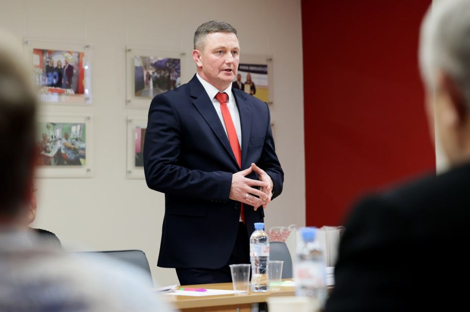 Заместитель председателя Совета Олег Радченко в составе делегации города Алчевска с рабочим визитом посетил Вологду Заместитель председателя Совета Олег Радченко в составе делегации города Алчевска с рабочим визитом посетил Вологду