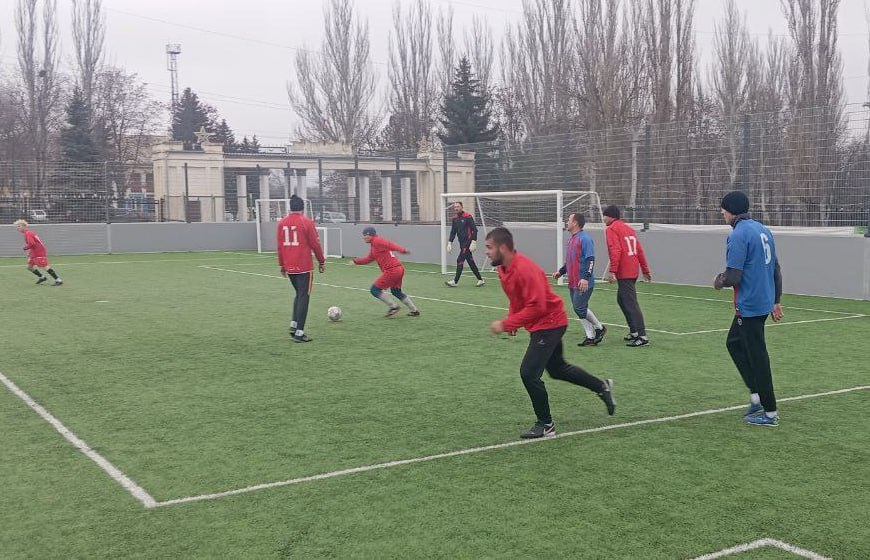 Финал осеннего первенства по футболу прошёл на стадионе «Победа» Финал осеннего первенства по футболу прошёл на стадионе «Победа»