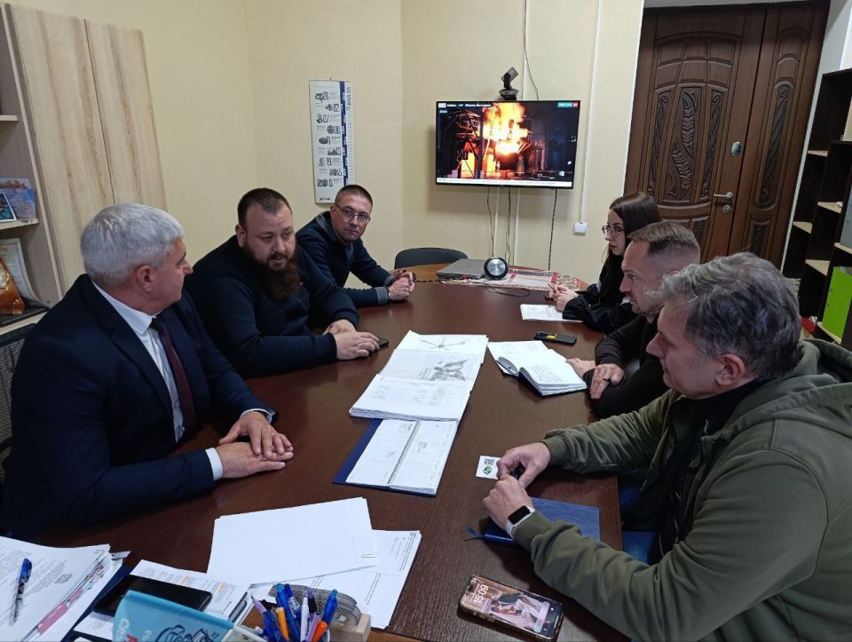 В ходе совместного совещания Социального комитета и Комитета по бюджету было принято решение провести встречи с Главами муниципалитетов для оказания поддержки фармацевтической отрасли региона