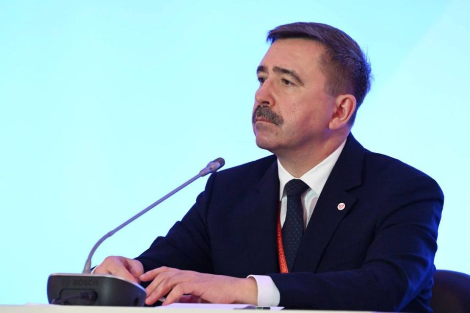 Константин Бутримов: На заседании Совета по межнациональным отношениям в Кремле 5 ноября 2025 года Президент России Владимир Путин сообщил, что следующий год станет Годом единства народов России Константин Бутримов: На заседании Совета по межнациональным отношениям в Кремле 5 ноября 2025 года Президент России Владимир Путин сообщил, что следующий год станет Годом единства народов России