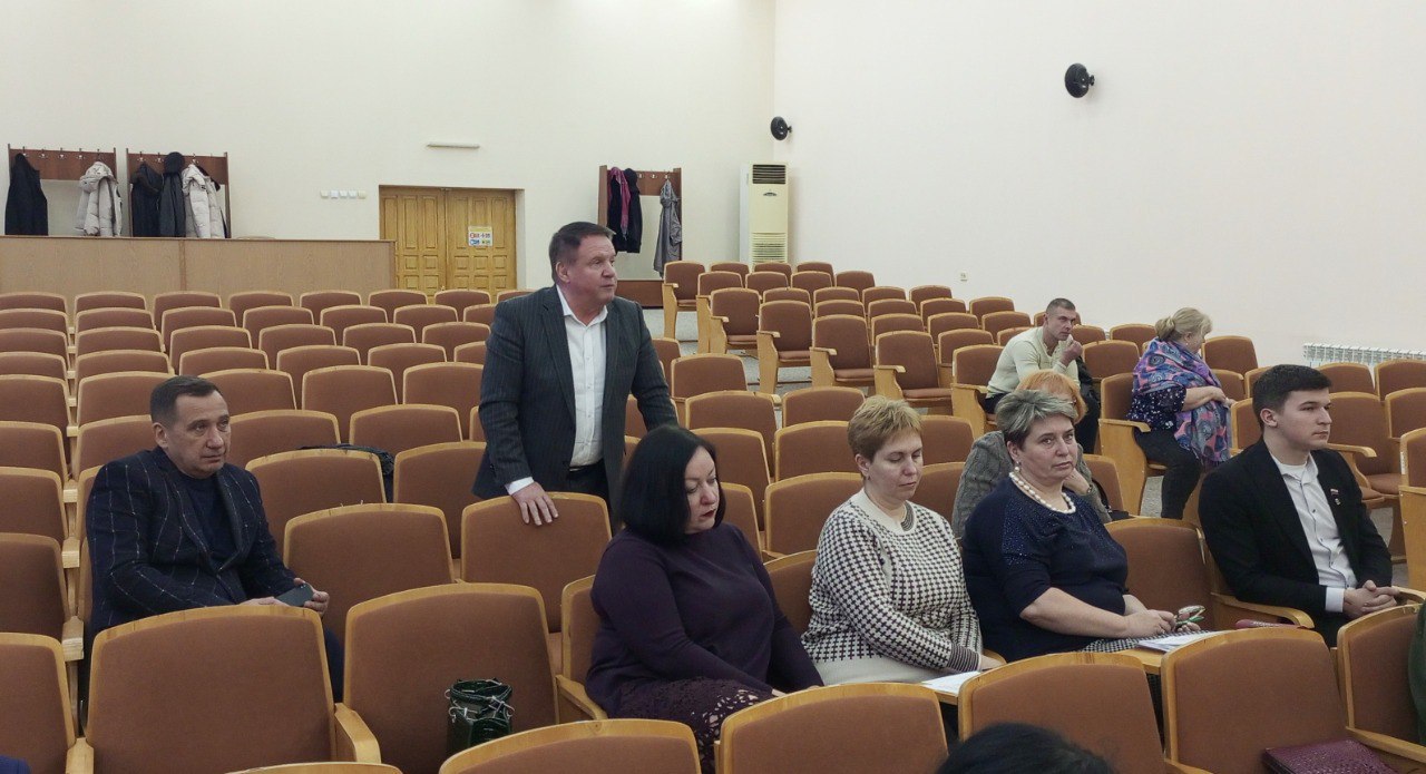 Состоялся Депутатский час. 9 декабря депутаты Совета городского округа город Алчевск рассмотрели и обсудили ряд проблем в рамках Депутатского часа «О прохождении отопительного сезона в городском округе город Алчевск»... Состоялся Депутатский час. 9 декабря депутаты Совета городского округа город Алчевск рассмотрели и обсудили ряд проблем в рамках Депутатского часа «О прохождении отопительного сезона в городском округе город Алчевск»...