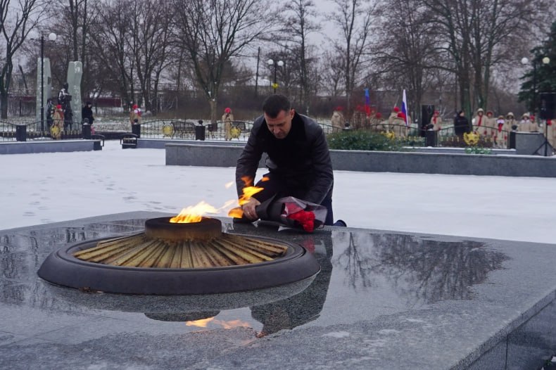 Свердловчане почтили память Героев Отечества Свердловчане почтили память Героев Отечества