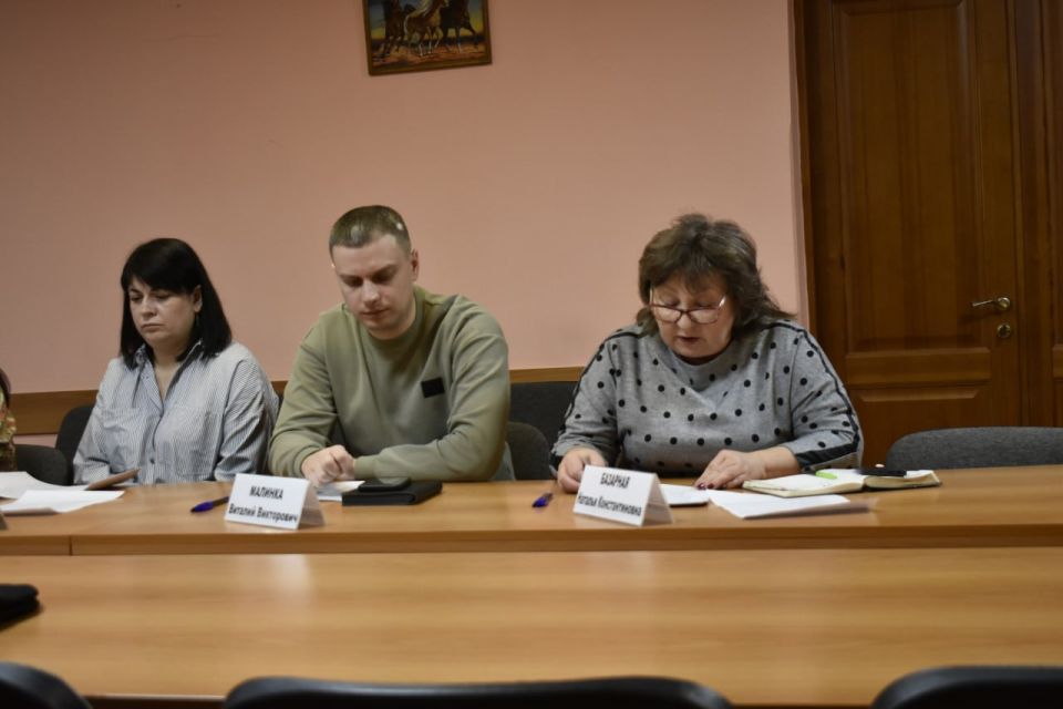 В Администрации Перевальского муниципального округа состоялось заседание Экспертного совета по вопросам гармонизации межнациональных (межэтнических) и этноконфессиональных отношений под председательством заместителя Главы... В Администрации Перевальского муниципального округа состоялось заседание Экспертного совета по вопросам гармонизации межнациональных (межэтнических) и этноконфессиональных отношений под председательством заместителя Главы...