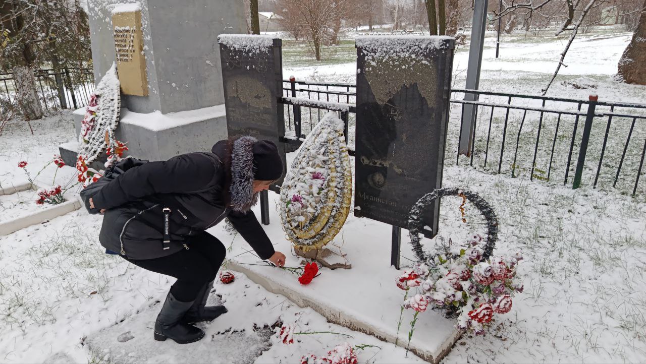 День Героев Отечества — памятная дата в России, которая отмечается ежегодно 9 декабря День Героев Отечества — памятная дата в России, которая отмечается ежегодно 9 декабря