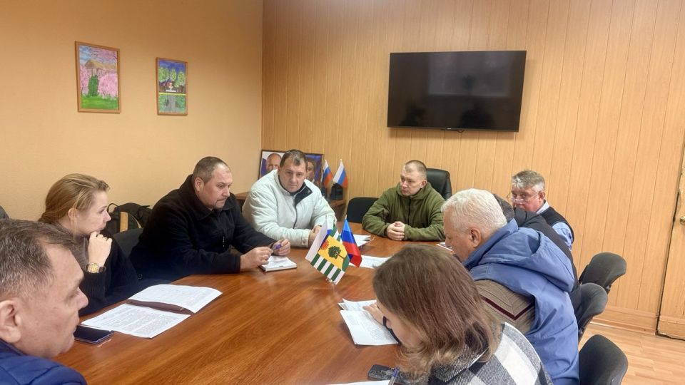 В Администрации обсудили вопросы управления многоквартирными домами В Администрации обсудили вопросы управления многоквартирными домами