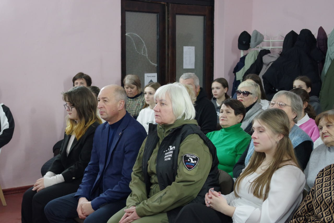 Сергей Крамаренко: В рамках проекта «Историческая память» партии «Единая Россия» совместно с Луганским региональным отделением «Поискового движения России» в Славяносербской центральной районной библиотеке продолжается цикл...