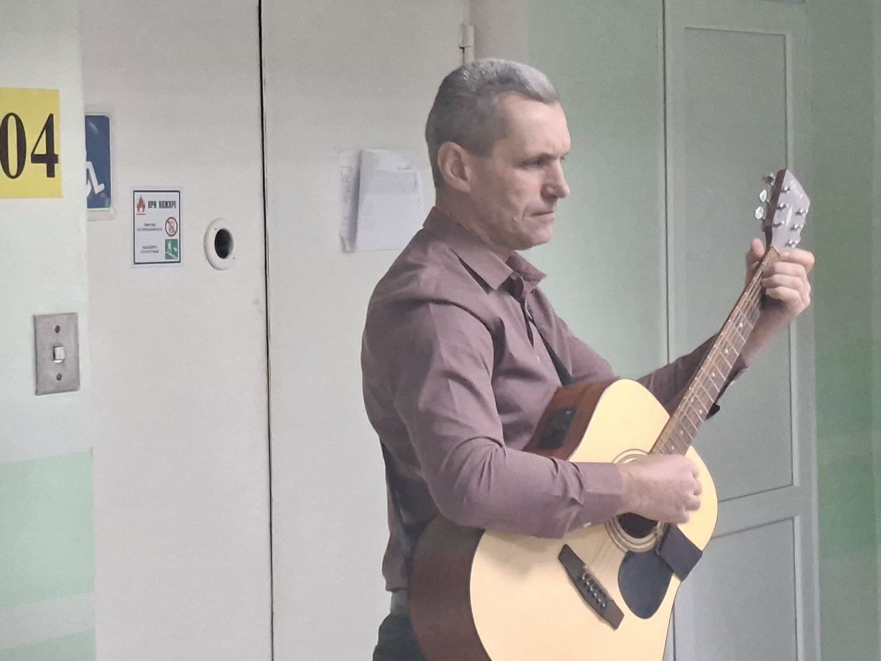 Виталий Коваленко: Сегодня посетил госпиталь, где с активистами "Женского движения Единой России" организовали мероприятие ко Дню Героев Отечества Виталий Коваленко: Сегодня посетил госпиталь, где с активистами "Женского движения Единой России" организовали мероприятие ко Дню Героев Отечества