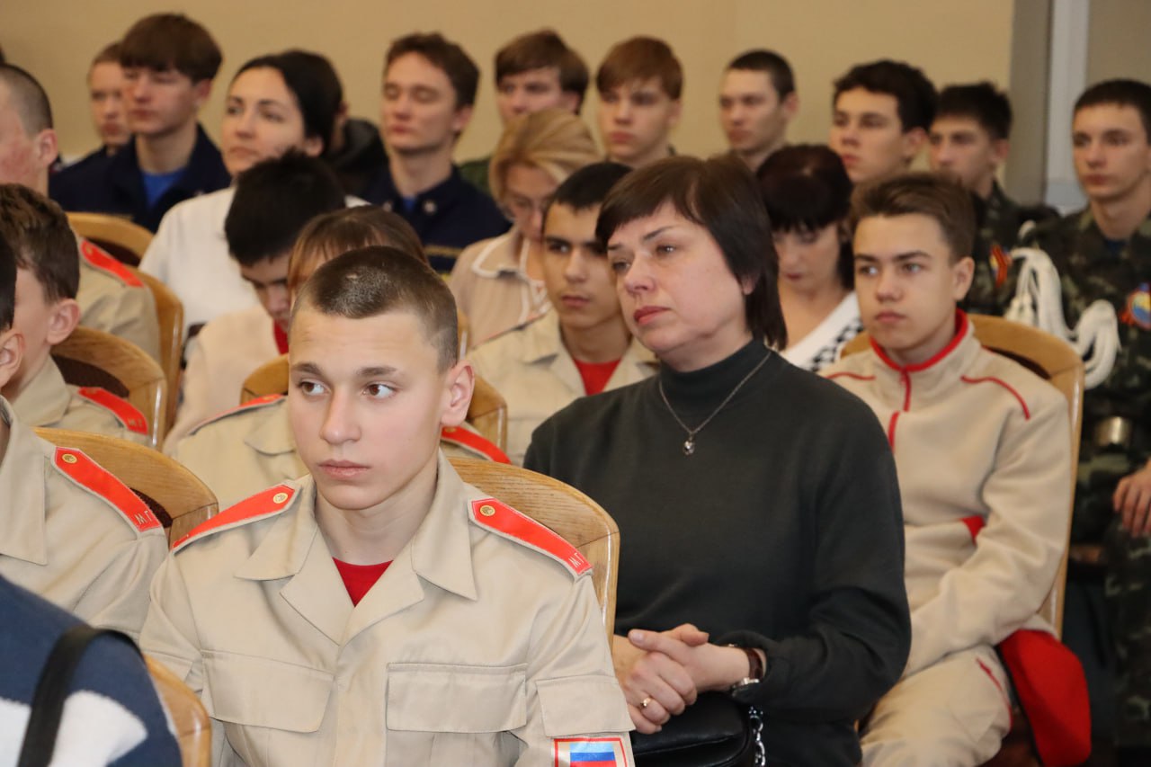 Наталия Жулинская: Стаханов — город героев и победителей Наталия Жулинская: Стаханов — город героев и победителей