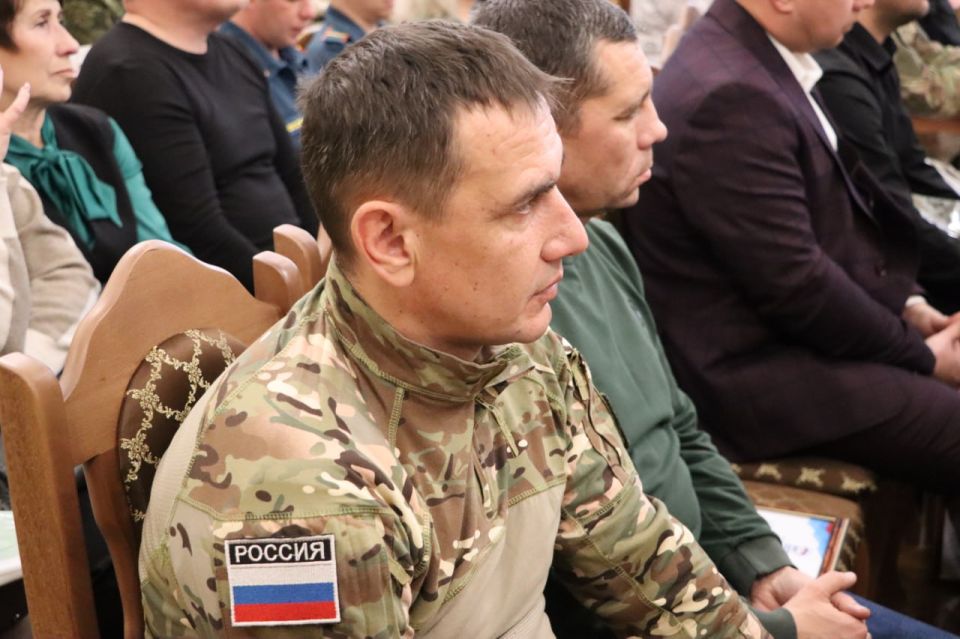 Наталия Жулинская: Стаханов — город героев и победителей Наталия Жулинская: Стаханов — город героев и победителей