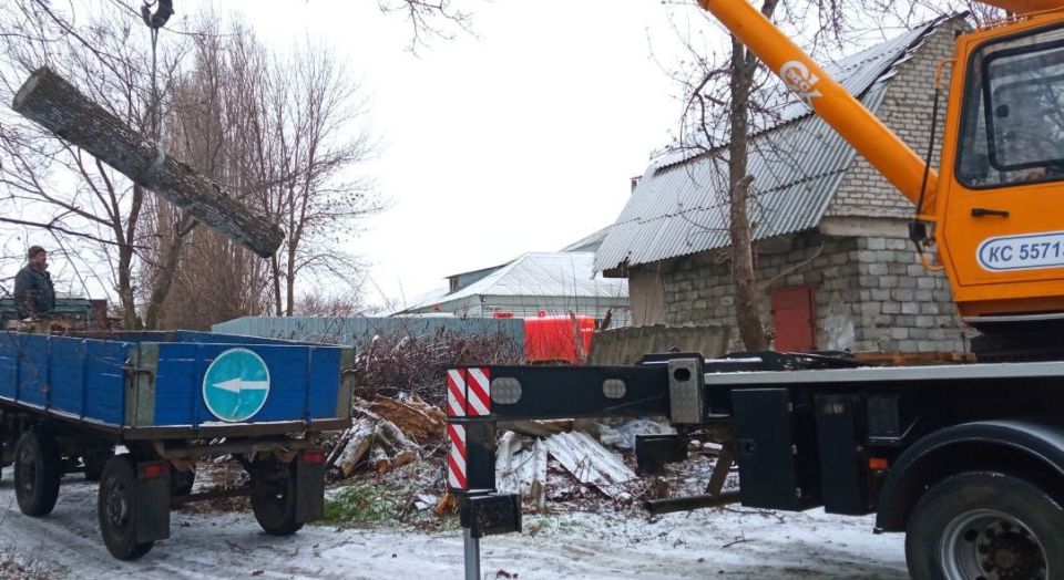 Продолжаются работы по благоустройству городских территорий Продолжаются работы по благоустройству городских территорий