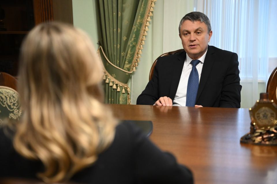 Мария Львова-Белова: ЛНР вошла в пилотный проект по работе с подростками групп риска Мария Львова-Белова: ЛНР вошла в пилотный проект по работе с подростками групп риска