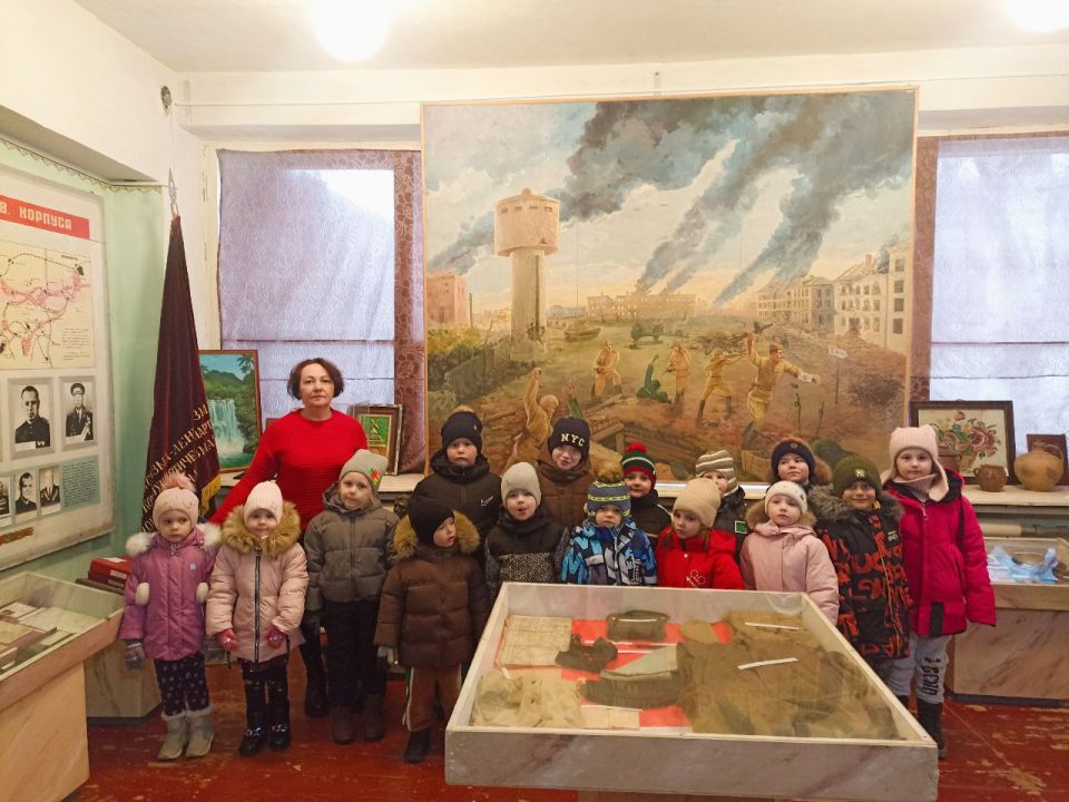 По инициативе и при поддержке Единой России в День Героев Отечества, в рамках регионального проекта "Орлята-дошколята" по треку "Орлёнок -хранитель исторической памяти" и в рамках сотрудничества между государственными... По инициативе и при поддержке Единой России в День Героев Отечества, в рамках регионального проекта "Орлята-дошколята" по треку "Орлёнок -хранитель исторической памяти" и в рамках сотрудничества между государственными...