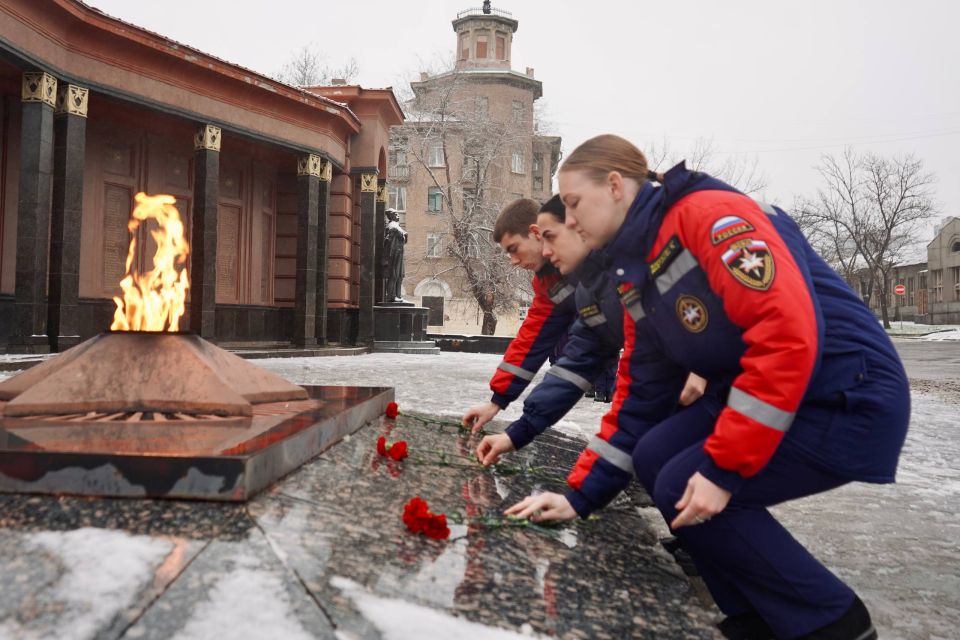 ���� ������ ���������: ������ � �������������