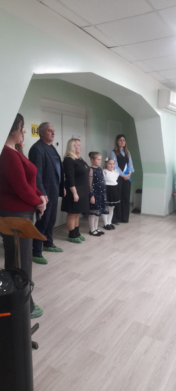 Виталий Коваленко: Сегодня посетил госпиталь, где с активистами "Женского движения Единой России" организовали мероприятие ко Дню Героев Отечества Виталий Коваленко: Сегодня посетил госпиталь, где с активистами "Женского движения Единой России" организовали мероприятие ко Дню Героев Отечества