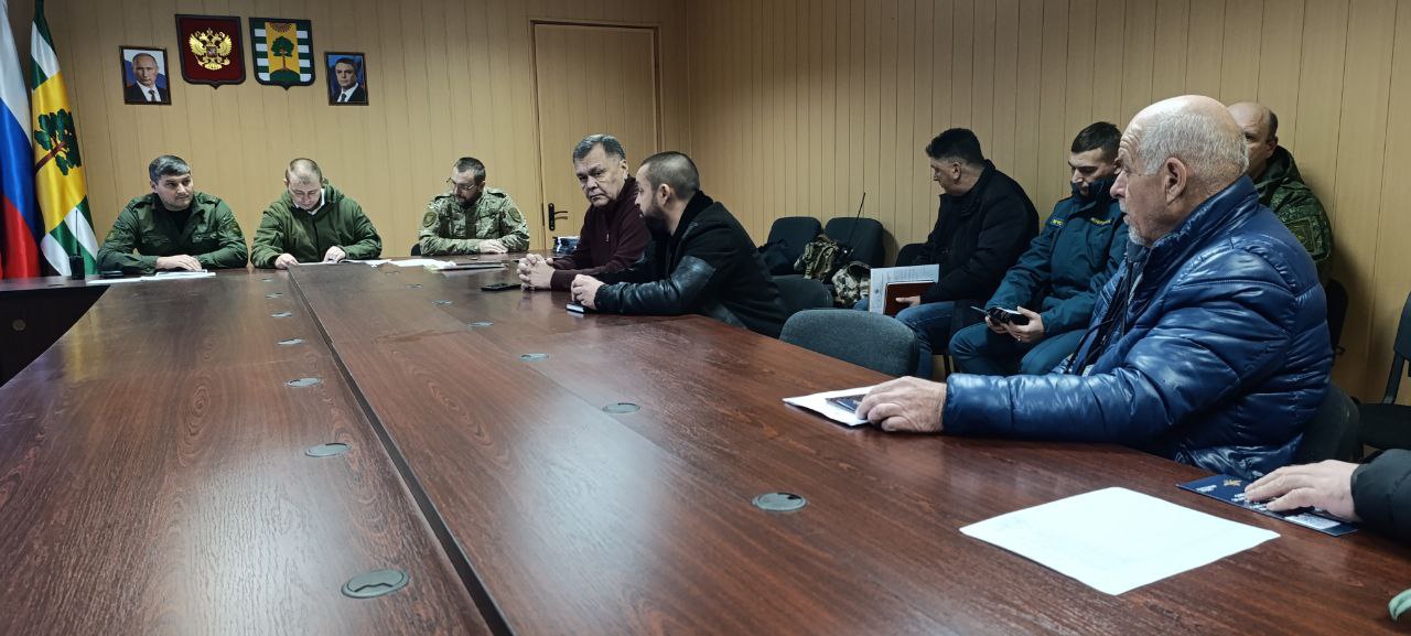 Врип Главы Евгений Шаталин провел совещание совместно с представителями ОМВД «Рубежанский» Врип Главы Евгений Шаталин провел совещание совместно с представителями ОМВД «Рубежанский»