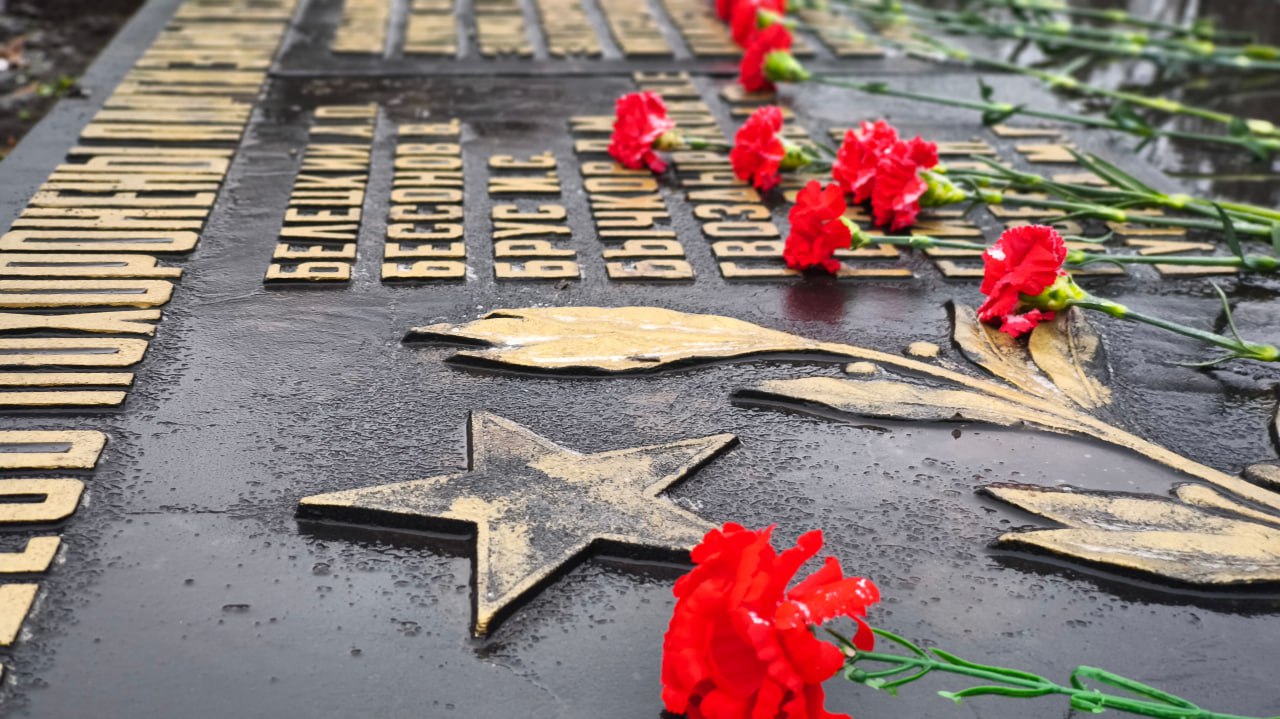 Наталия Жулинская: Вечная память нашим Героям Наталия Жулинская: Вечная память нашим Героям