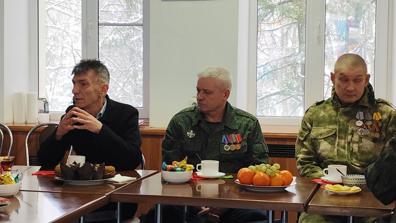 «Выбирай СВОё с вЕРой в себя»: круглый стол в честь Дня Героев Отечества прошёл на предприятии «ОДК-Сервис» «Луганск»