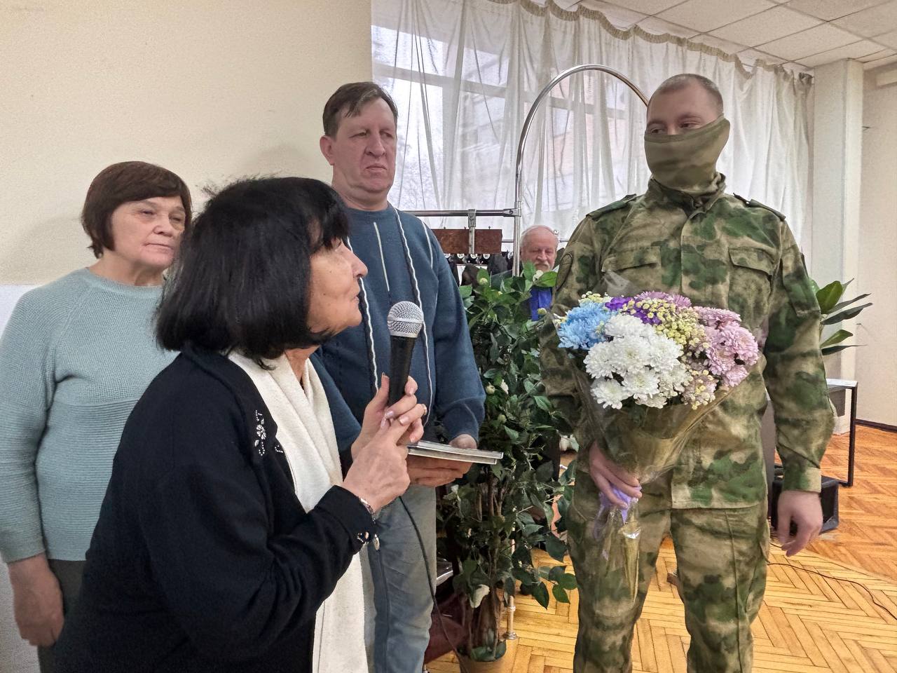 В Галерее искусств Луганского художественного музея открылась фотовыставка «Герои Отечества. Всегда на страже!» В Галерее искусств Луганского художественного музея открылась фотовыставка «Герои Отечества. Всегда на страже!»