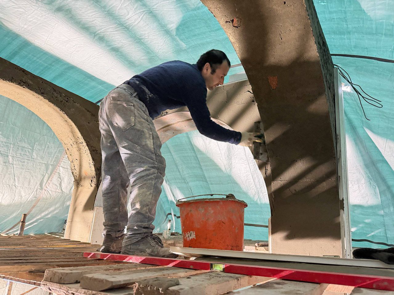 Сергей Колягин: Несмотря на ухудшившиеся погодные условия, продолжаем благоустраивать место захоронения защитников Отечества Сергей Колягин: Несмотря на ухудшившиеся погодные условия, продолжаем благоустраивать место захоронения защитников Отечества