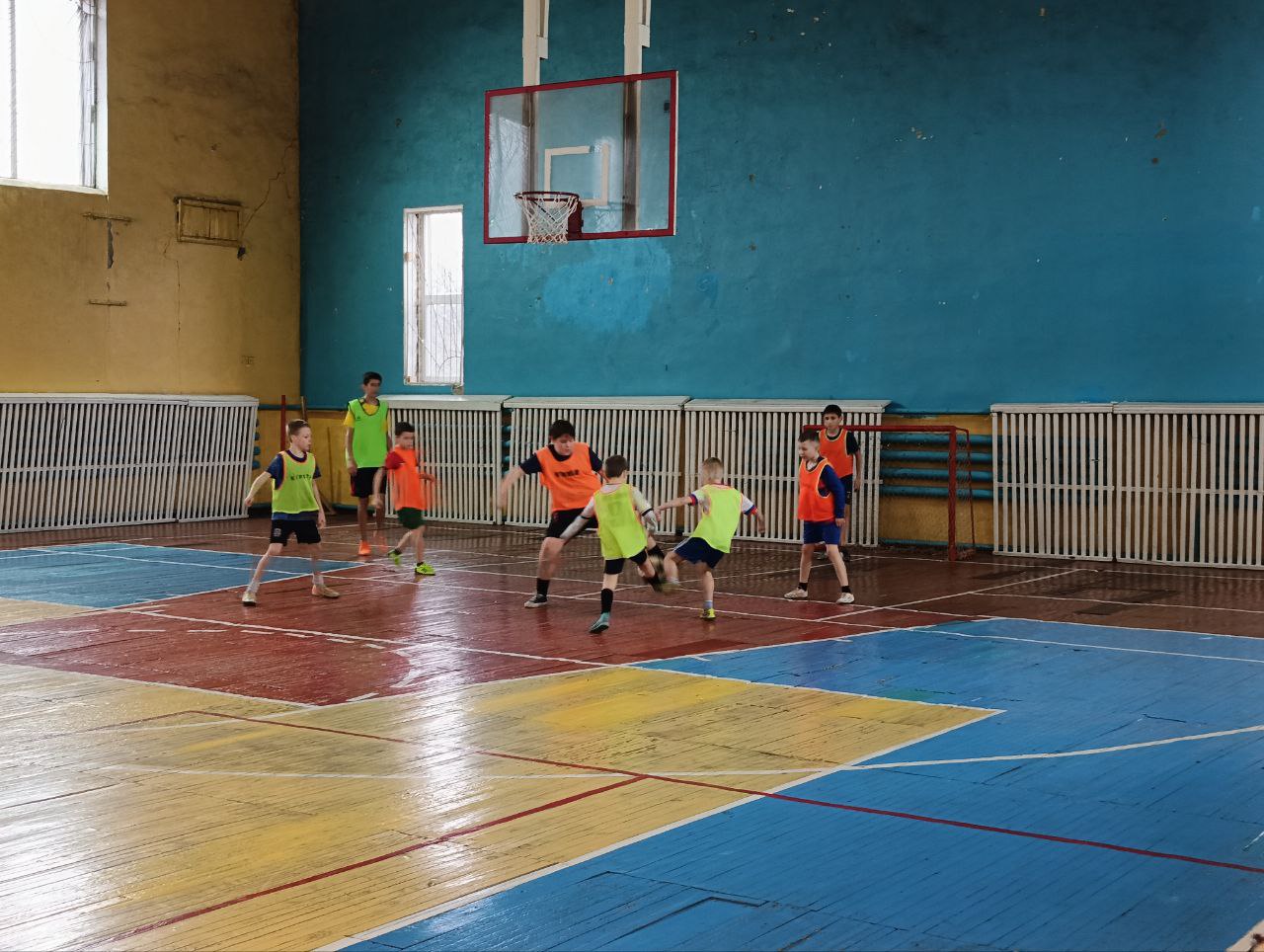 По инициативе первичного отделения № 34 г.Петровское партии Единая России, сотрудников отдела жизнеобеспечения г. Петровское Администрации городского округа, в преддверии Дня Героев Отечества в России в спортзале «Кристалл»... По инициативе первичного отделения № 34 г.Петровское партии Единая России, сотрудников отдела жизнеобеспечения г. Петровское Администрации городского округа, в преддверии Дня Героев Отечества в России в спортзале «Кристалл»...