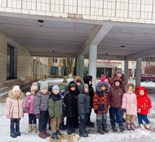 По инициативе и при поддержке Единой России в День Героев Отечества, в рамках регионального проекта "Орлята-дошколята" по треку "Орлёнок -хранитель исторической памяти" и в рамках сотрудничества между государственными...