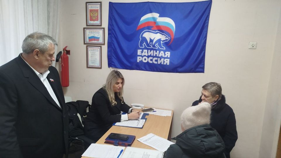 С 01 по 10 декабря 2025 года в Кировском местном отделении партии «ЕДИНАЯ РОССИЯ» началась декада приемов граждан С 01 по 10 декабря 2025 года в Кировском местном отделении партии «ЕДИНАЯ РОССИЯ» началась декада приемов граждан