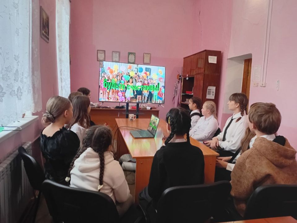 В Центре досуга «Дзержинец» для участников художественной самодеятельности прошла интерактивная беседа «Детям о коррупции» и показан социальный видеоролик «Вместе против коррупции» В Центре досуга «Дзержинец» для участников художественной самодеятельности прошла интерактивная беседа «Детям о коррупции» и показан социальный видеоролик «Вместе против коррупции»