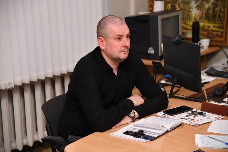 В Свердловске в режиме ВКС обсудили важные вопросы организации ремонтно-восстановительных работ В Свердловске в режиме ВКС обсудили важные вопросы организации ремонтно-восстановительных работ