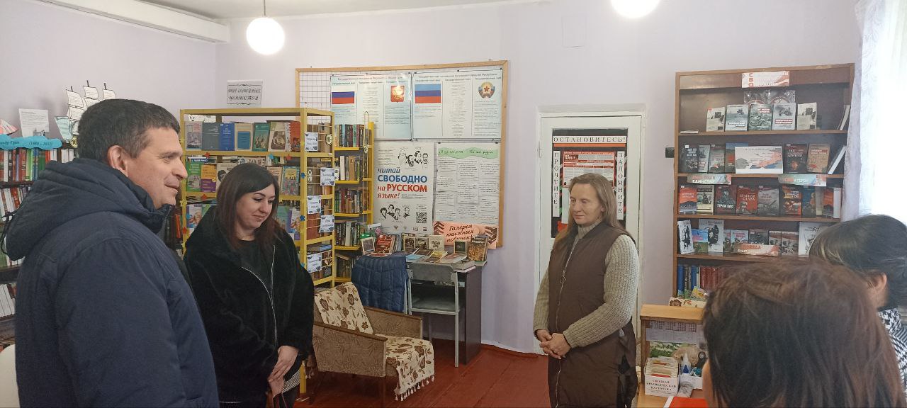 Олег Коваль: В рамках декады приемов партии "Единая Россия" провел личные приемы граждан совместно с депутатами Совета Старобельского муниципального округа Олег Коваль: В рамках декады приемов партии "Единая Россия" провел личные приемы граждан совместно с депутатами Совета Старобельского муниципального округа