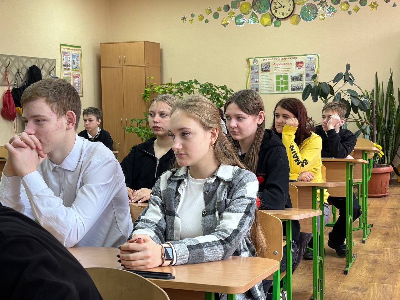 Беседа «Коррупция в современном обществе» среди школьников Новоайдарского округа Беседа «Коррупция в современном обществе» среди школьников Новоайдарского округа