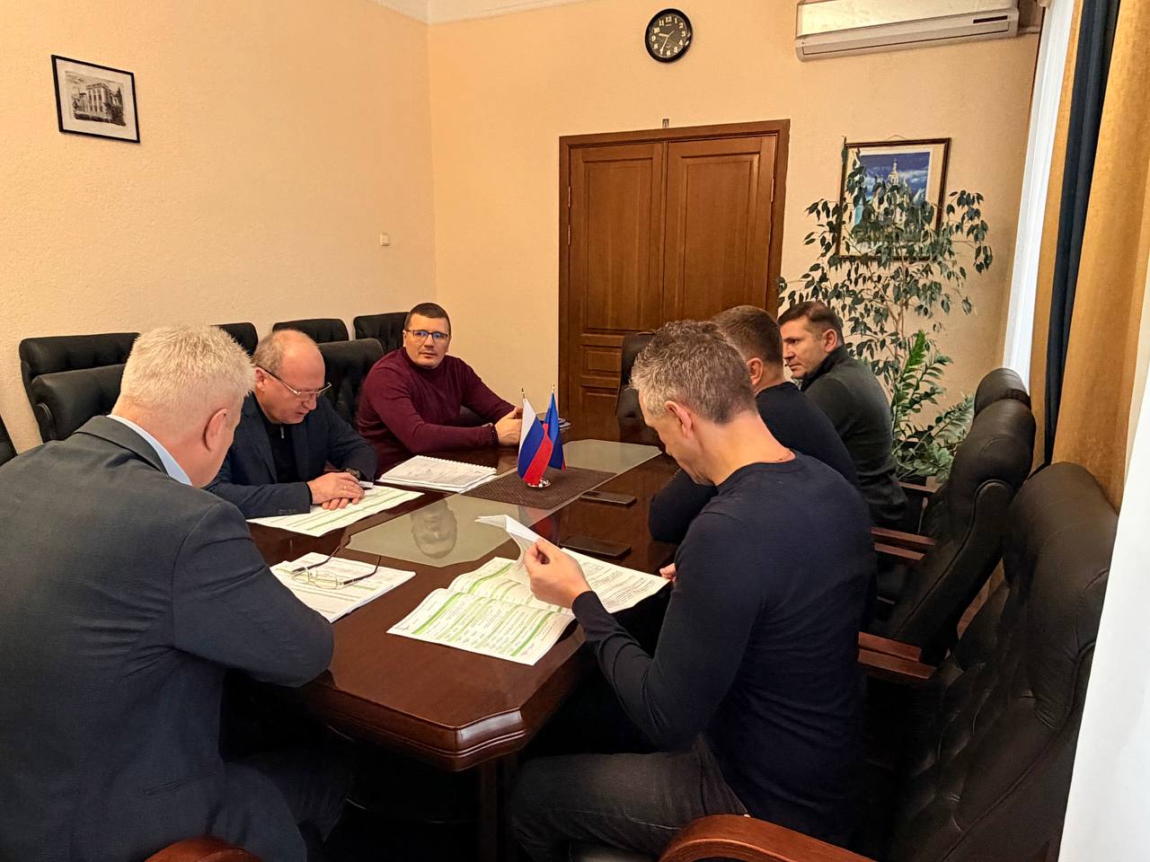 Сергей Козенко: Рабочий визит делегации из Тюменской области – важный этап в реализации совместных инициатив, направленных на развитие инфраструктуры Краснодонского муниципального округа в рамках специального... Сергей Козенко: Рабочий визит делегации из Тюменской области – важный этап в реализации совместных инициатив, направленных на развитие инфраструктуры Краснодонского муниципального округа в рамках специального...