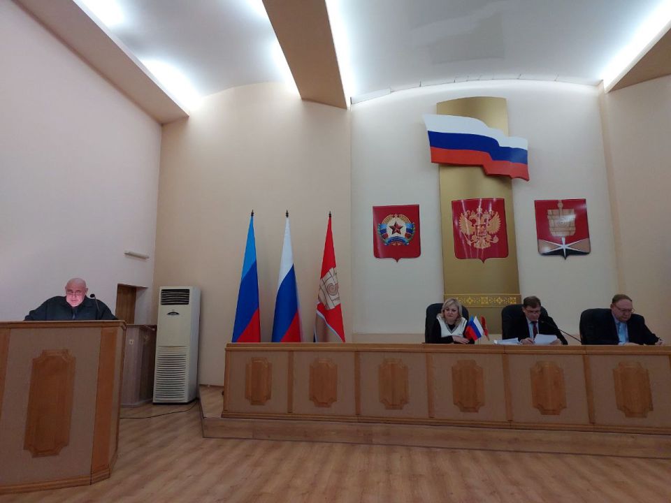 9 декабря состоялся депутатский час, прошедший в формате конструктивного диалога между депутатами Совета городского округа, представителями администрации городского округа и руководителем ключевой ресурсоснабжающей... 9 декабря состоялся депутатский час, прошедший в формате конструктивного диалога между депутатами Совета городского округа, представителями администрации городского округа и руководителем ключевой ресурсоснабжающей...