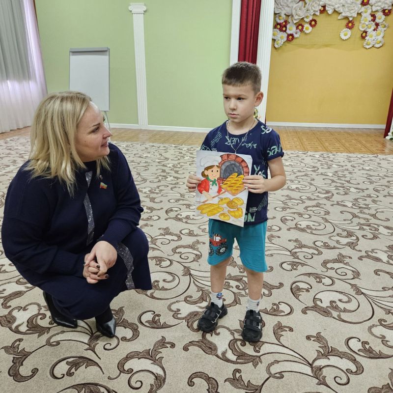 «Кем я хочу стать?»: в яслях-саду №76 «Дружба» прошёл этап конкурса рисунков в рамках проекта «Выбирай своё» «Кем я хочу стать?»: в яслях-саду №76 «Дружба» прошёл этап конкурса рисунков в рамках проекта «Выбирай своё»