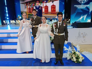 Сергей Козенко: X МЕЖДУНАРОДНЫЙ КРЕМЛЕВСКИЙ БЛАГОТВОРИТЕЛЬНЫЙ КАДЕТСКИЙ БАЛ