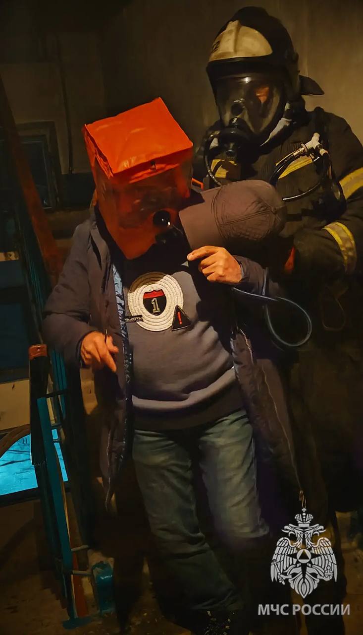 В Стаханове на пожаре погиб человек В Стаханове на пожаре погиб человек