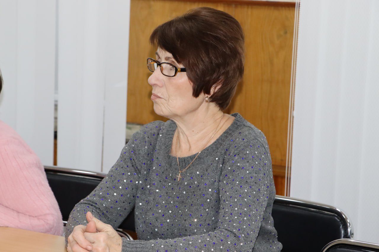 Наталия Жулинская: Сегодня, по нашей доброй традиции, встретились с семьями погибших героев — участников специальной военной операции и бойцов ополчения Наталия Жулинская: Сегодня, по нашей доброй традиции, встретились с семьями погибших героев — участников специальной военной операции и бойцов ополчения