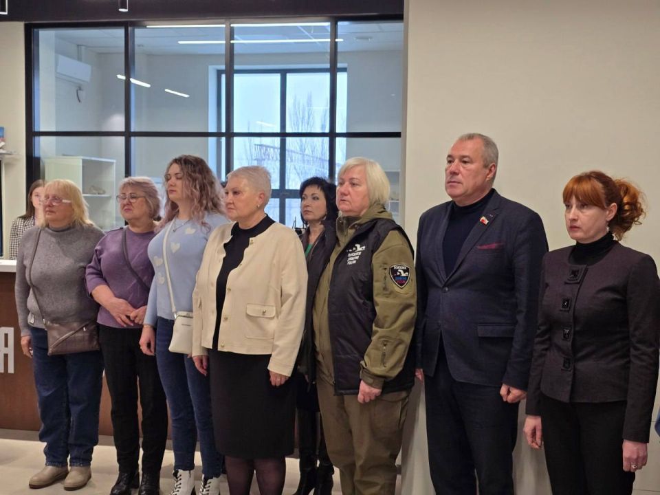 Светлана Гизай: В День Героев Отечества в историческом парке «Россия – Моя история» в Луганске приняла участие в подведении итогов масштабной патриотической акции «Герои и подвиги. Мои земляки – Герои России» Светлана Гизай: В День Героев Отечества в историческом парке «Россия – Моя история» в Луганске приняла участие в подведении итогов масштабной патриотической акции «Герои и подвиги. Мои земляки – Герои России»