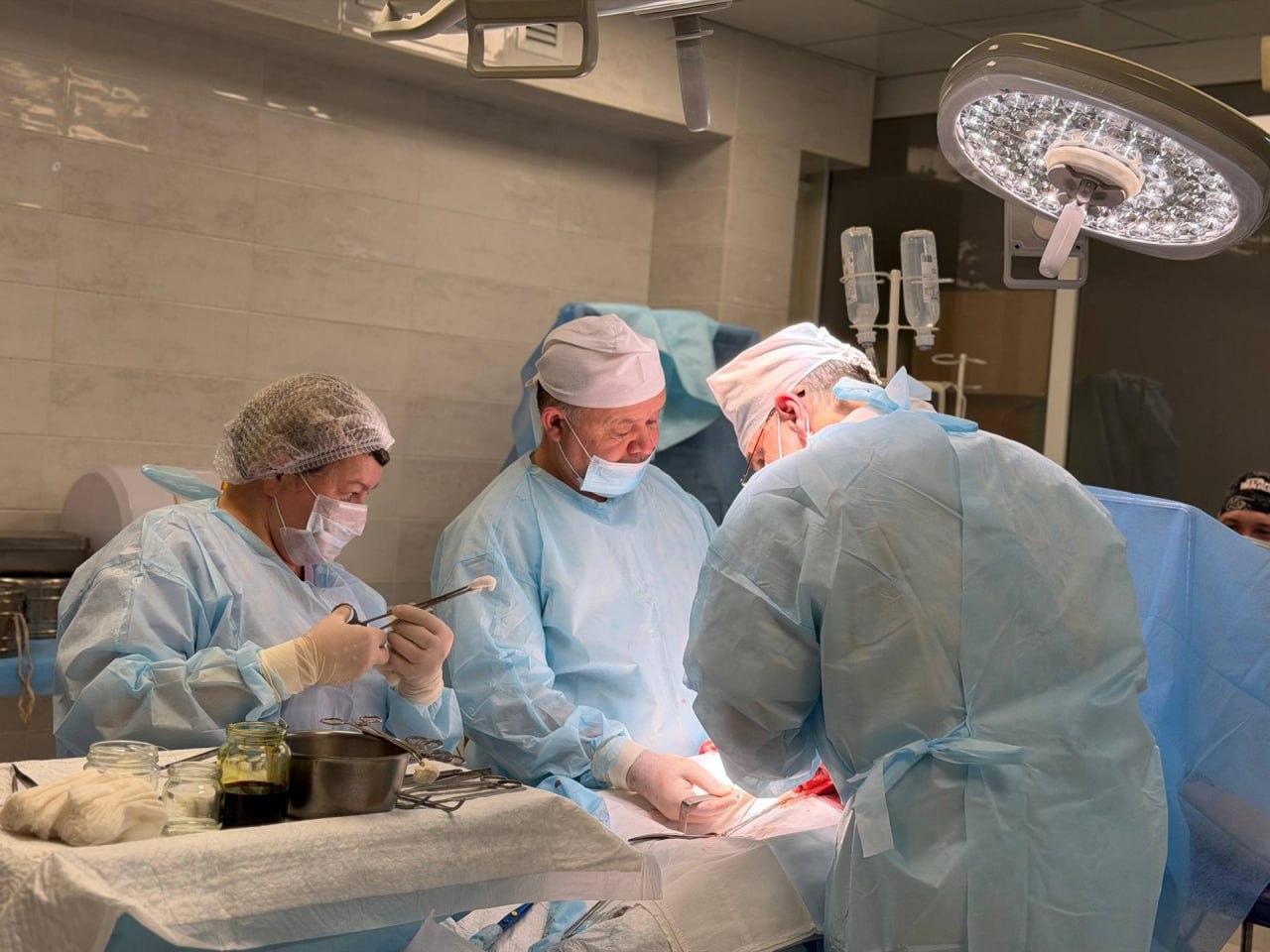 Команда татарстанских врачей приступила к работе в подшефных городах ЛНР Команда татарстанских врачей приступила к работе в подшефных городах ЛНР