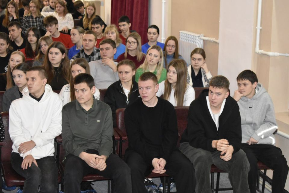 В Перевальске состоялось мероприятие в рамках реализации программы «ГосСтарт. Диалог» В Перевальске состоялось мероприятие в рамках реализации программы «ГосСтарт. Диалог»