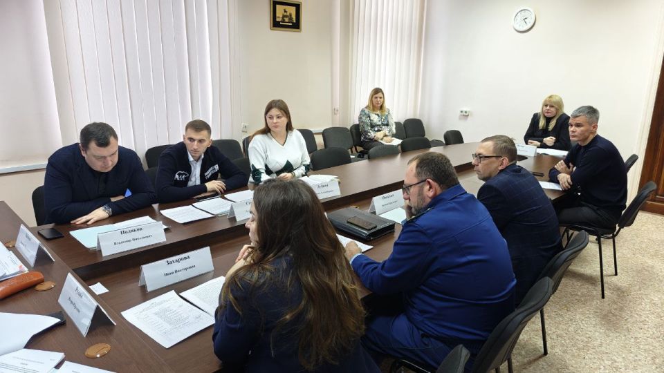 Галина Дуброва: Приняла участие в работе Комитета Народного Совета ЛНР по аграрной политике, природопользованию и земельным отношениям Галина Дуброва: Приняла участие в работе Комитета Народного Совета ЛНР по аграрной политике, природопользованию и земельным отношениям