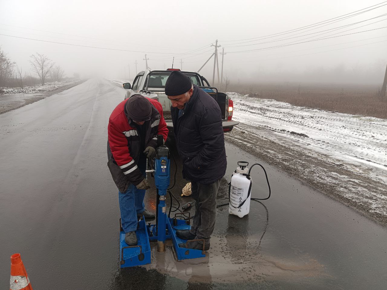 В Ровеньках завершены работы по капитальному ремонту автомобильной дороги пгт Дзержинский - пгт Новодарьевка общей протяженность 4,6 км В Ровеньках завершены работы по капитальному ремонту автомобильной дороги пгт Дзержинский - пгт Новодарьевка общей протяженность 4,6 км